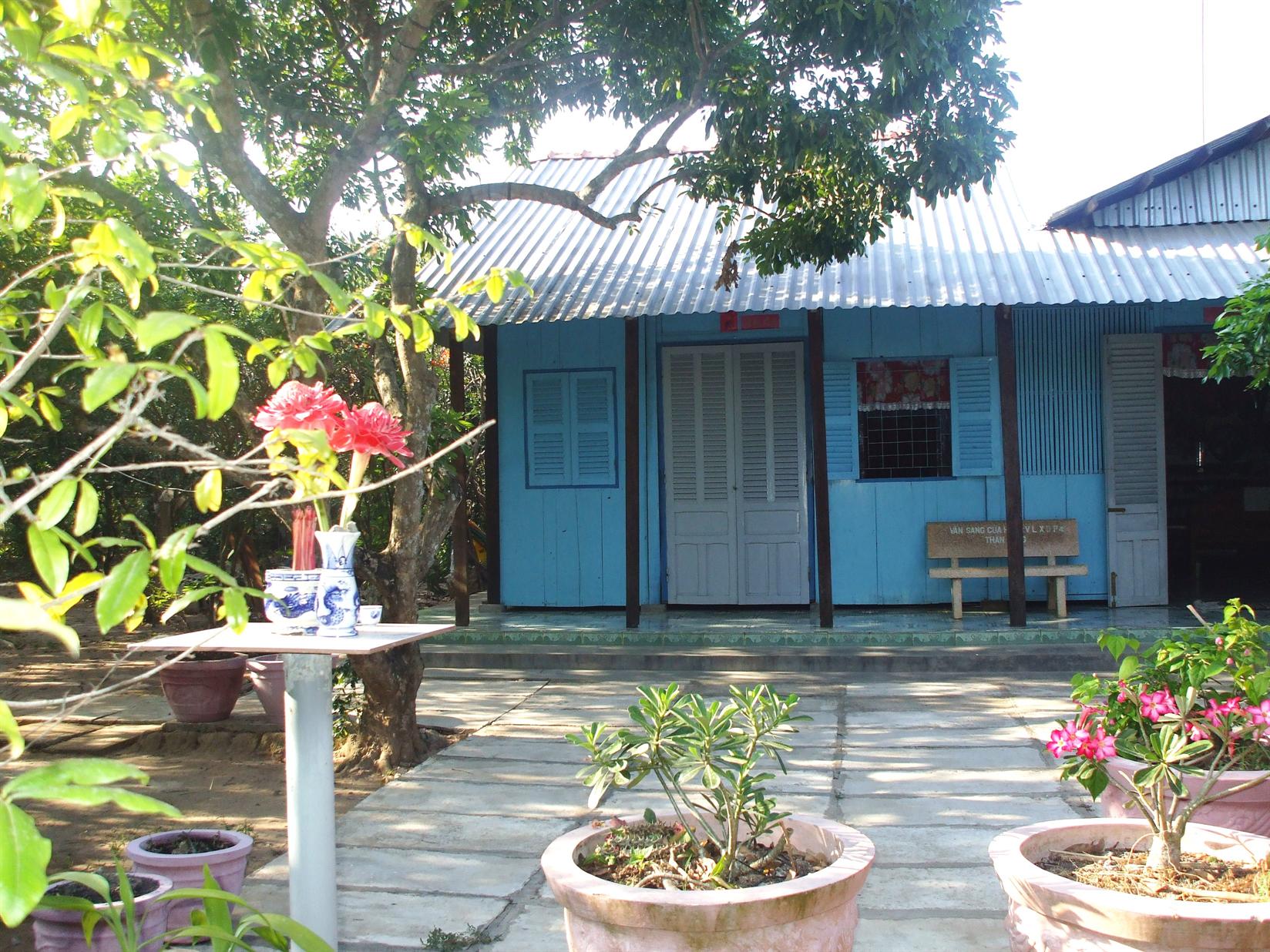 Kính nhi viễn chi